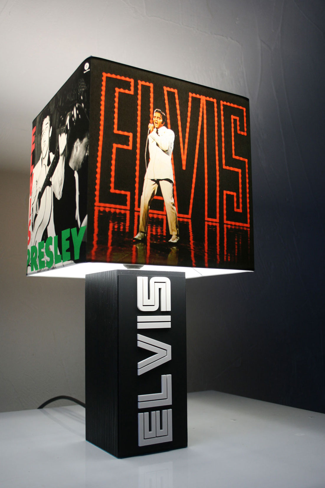 Handmade ‘Elvis Presley’ Lamp & Album Cover Shade The Records Ticking